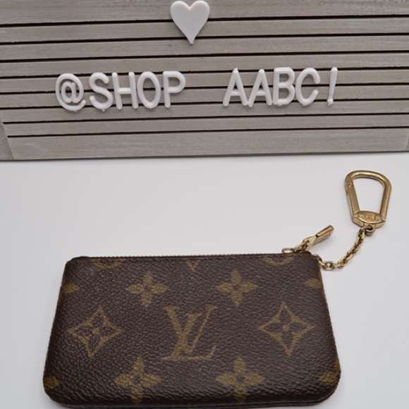 ♥️SOLD♥️Louis Vuitton Monogram Key Pouch - Picture 1 of 7